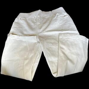 New Additions White Denim Maternity Capris NWOT Size Large